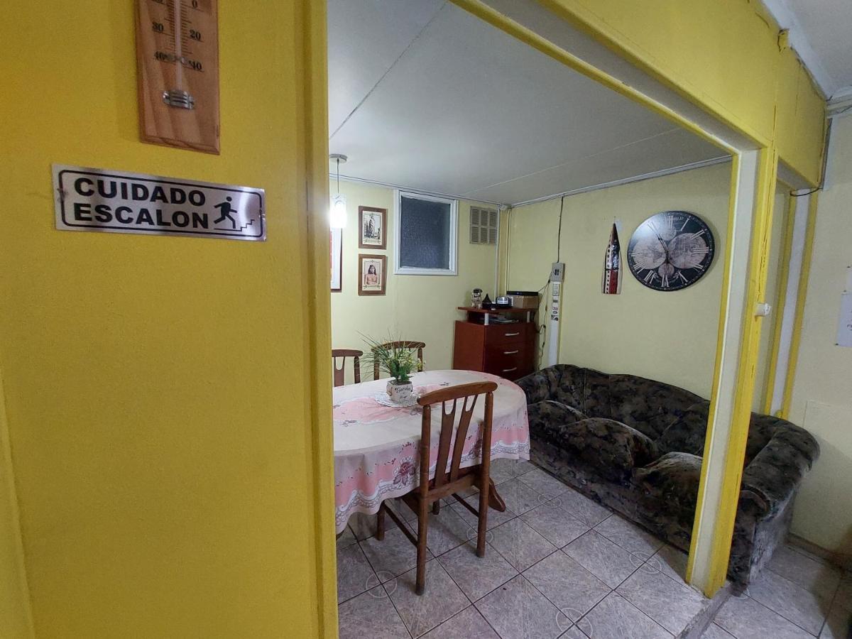 Hospedaje Familiar Punta Arenas Exterior photo